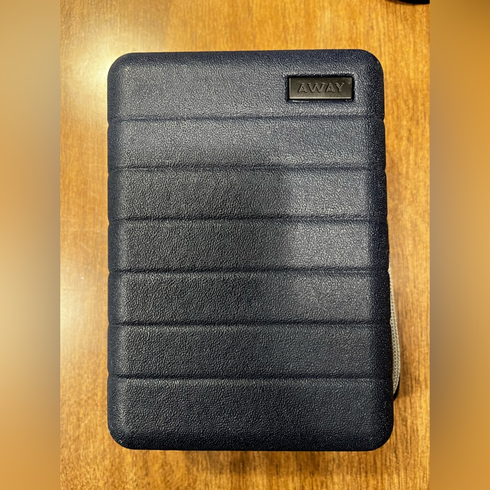 AWAY for United Polaris Toiletry Bag